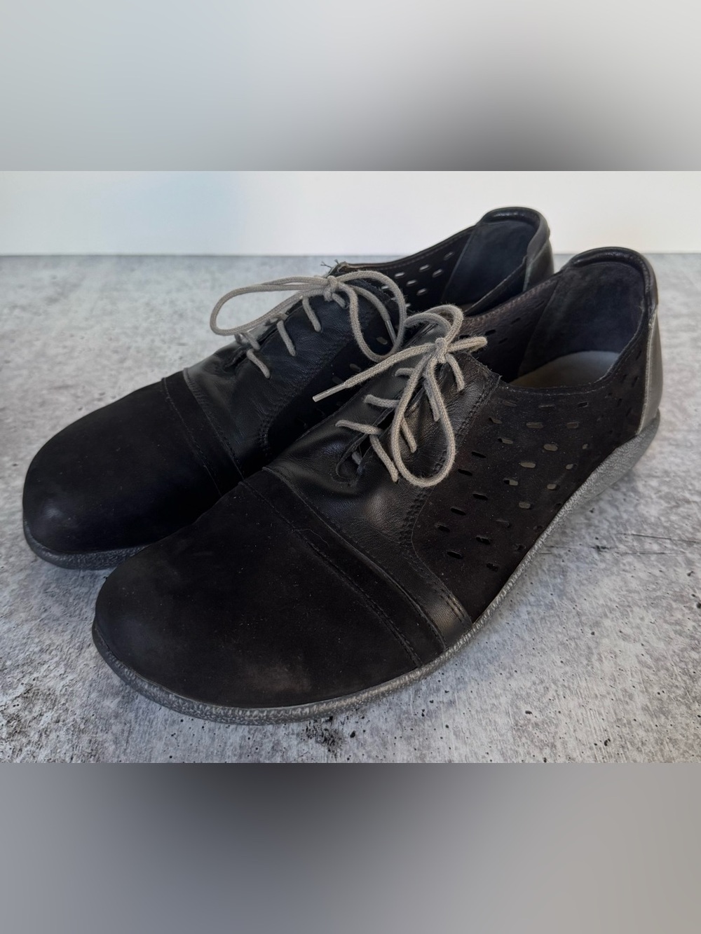 Naot Lalo Classic Lace Up Shoe Cutouts Black Nubuck Leather Women's 40/ 9-9.5